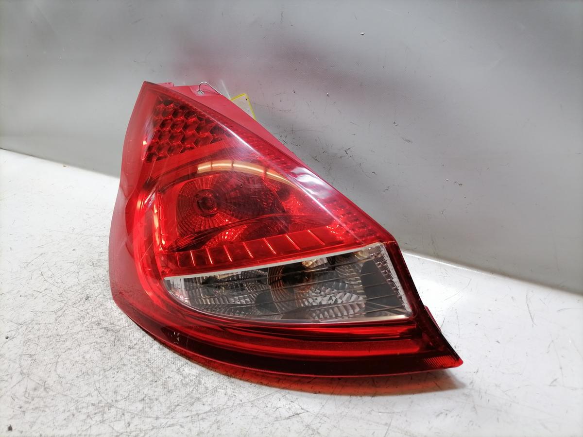 Ford Fiesta 2AJ original R&uuml;cklicht R&uuml;ckleuchte Schlussleuchte links Bj.2009
